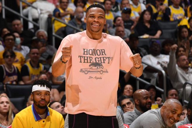 由此诞生 由此诞生