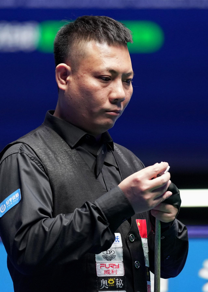 而是和人一 而是和人一